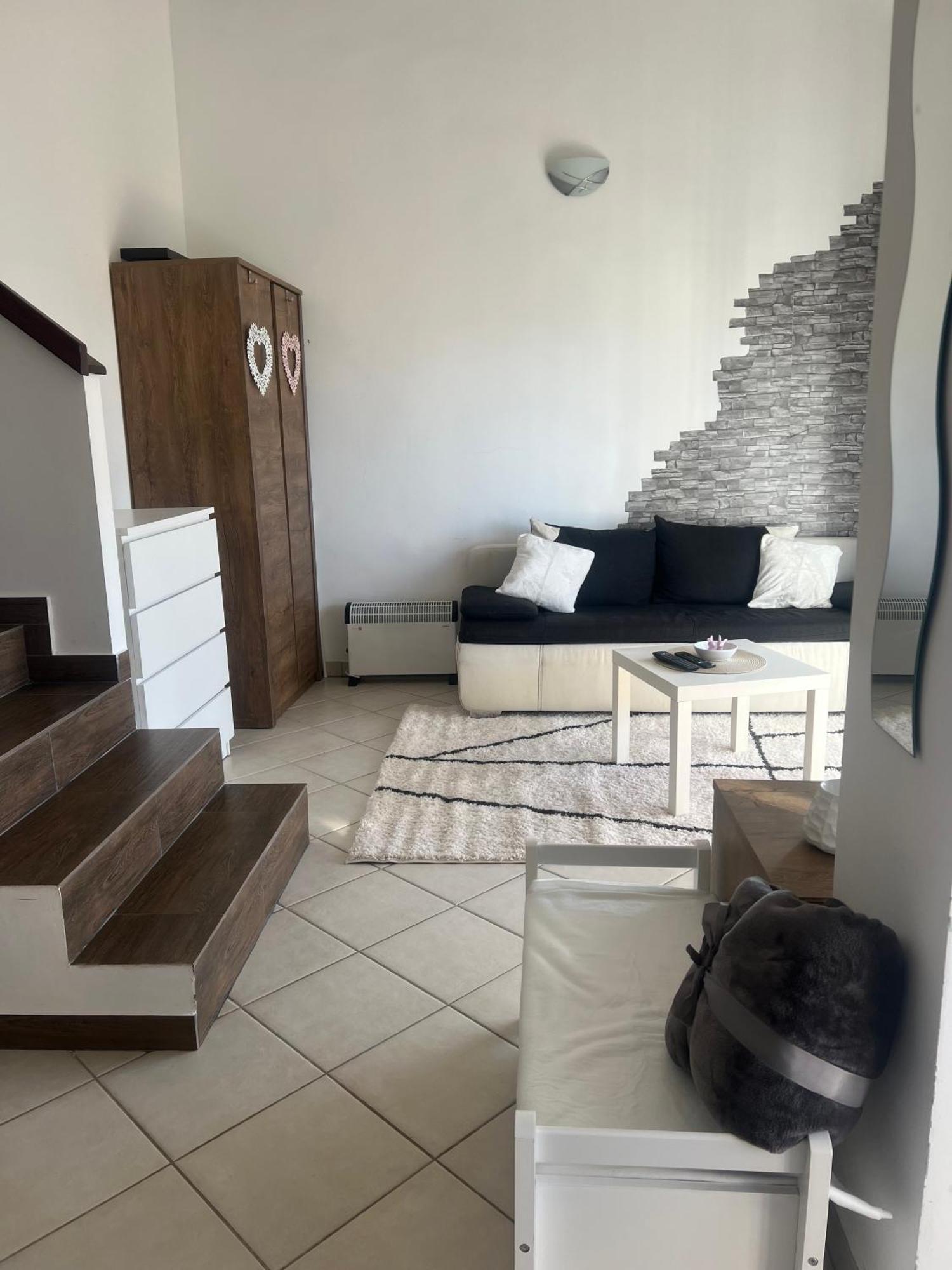 Apartmans Sun & Moon Замбратия Екстериор снимка