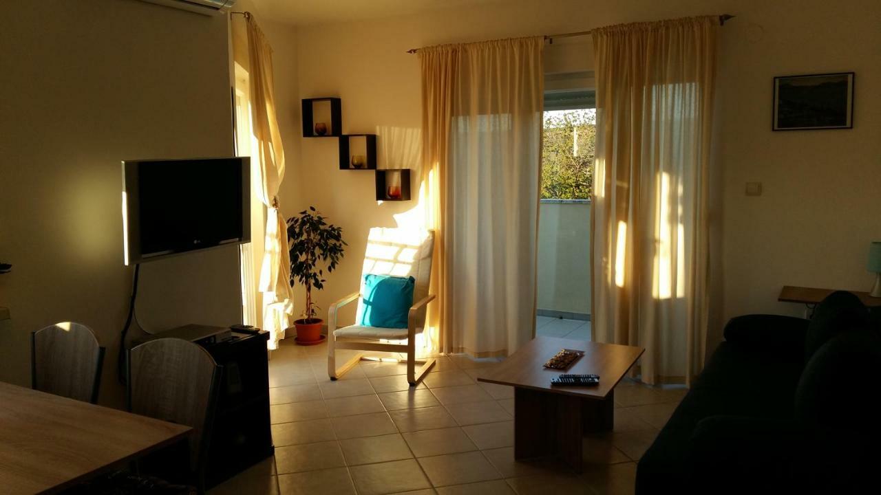 Apartmans Sun & Moon Замбратия Екстериор снимка